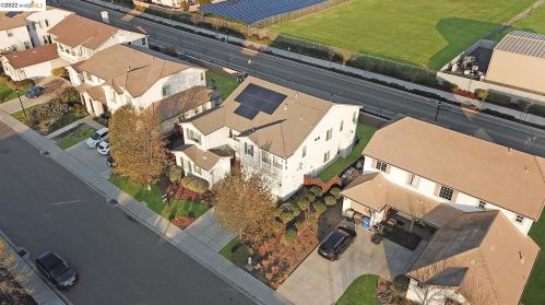 141 Coral Bell Way, Oakley, CA 94561-1883