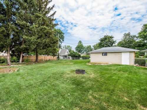 3807 Evans Dr, Darbydale OH  43123-2809 exterior