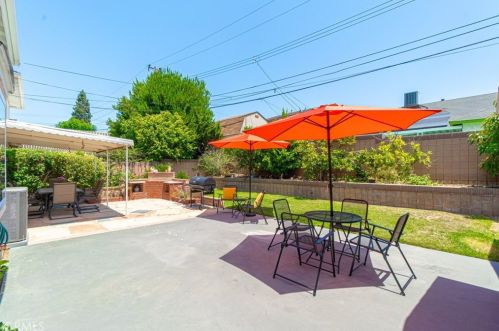 19406 Pricetown Ave, Long Beach CA  90746-2680 exterior