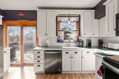 40 Main St, Wakefield, MA 01880-1048