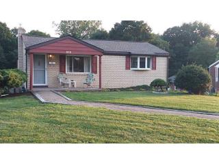 513 Cherry Dr, Trafford, PA 15085-1428