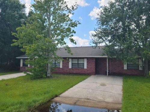 781 Squirrel Ct, Kissimmee FL  34759-4312 exterior