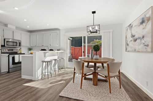 1301 Rosita Rd, Pacifica, CA 94044-4337