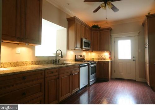 301 Penn St, Riverton NJ  08077-1223 exterior