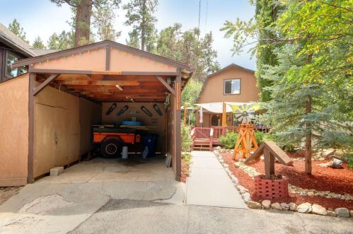 600 Booth Way, Big Bear City, CA 92314-9822