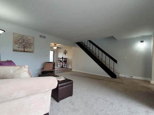 6921 Glenbrook Rd, Milwaukee, WI 53223-1111