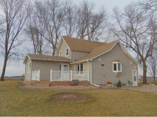 18385 24th St, Mayer, MN 55360-9648