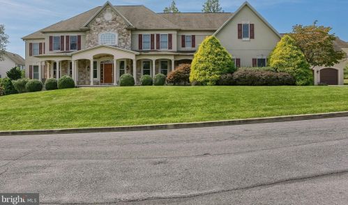 4205 Prosperous Dr, Harrisburg PA  17112-6038 exterior