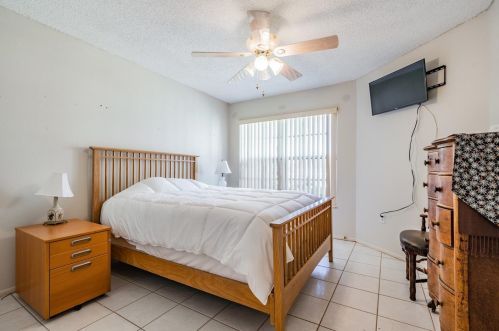 11521 Orleans Ln, Port Richey FL  34668-1129 exterior