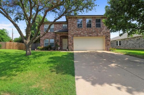 1905 Doecrest Dr, Denton, TX 76210-7101