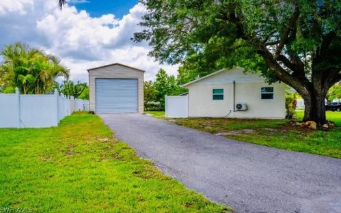 318 Colgate Ave, Lehigh Acres, FL 33936-5002