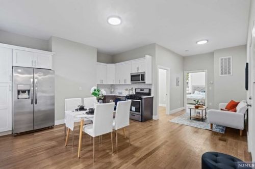 410 26th St, Union City NJ  07087-4511 exterior