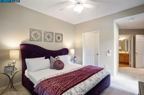 200 Caldecott Ln, Oakland CA  94618-2403 exterior