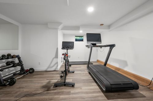 5 Elizabeth Cir, Mashpee MA 02649-2295 exterior