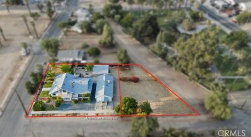 228 Spring St, Lake Elsinore CA  92530-4103 exterior