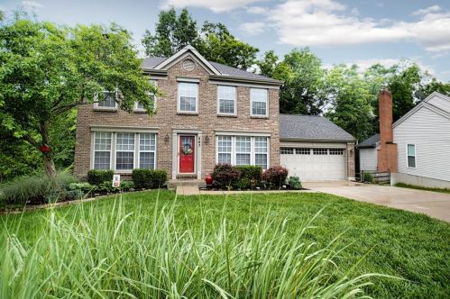 447 Ashworth Ct, Cincinnati, OH 45255-3657
