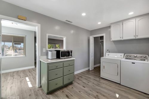 4852 Gondar Ave, Lakewood CA  90713-2410 exterior