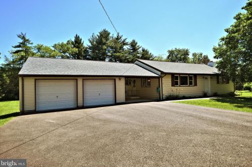 1145 Old Schuylkill Rd, Pottstown, PA 19465-7947