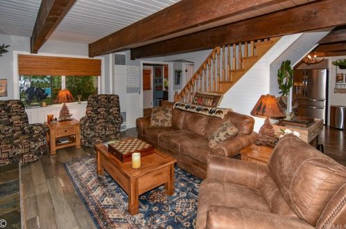 1063 H Ln, Big Bear City CA  92314-9693 exterior