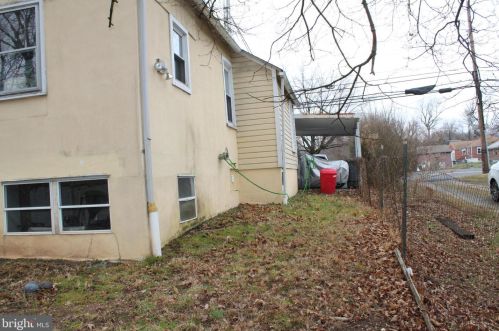 422 Walnut St, Pottstown PA  19464-5612 exterior