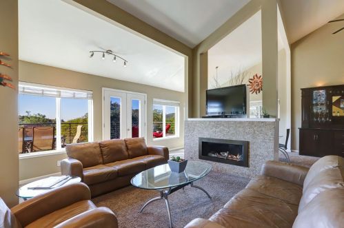 18891 Hummingbird Dr, Lake Wildwood, CA 95946-9694
