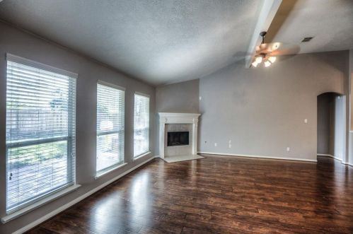 91 Misty Dawn Dr, Conroe TX  77385-3648 exterior