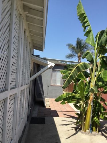 6438 Camellia Ave, North Hollywood CA  91606-2611 exterior