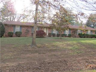 432 Rivermont Dr, Clarksville, TN 37043-5991
