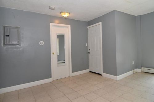 126 Silver Spring St, Providence RI  02904-2523 exterior