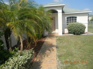 618 Delmonte Ct, Kissimmee, FL 34758-3211