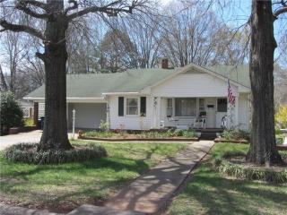 202 10th Ave, Ayersville, NC 27027-2102