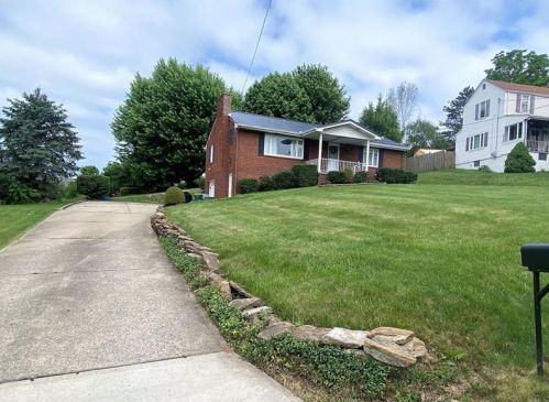 834 Vance Dr, Canonsburg, PA 15317-1442