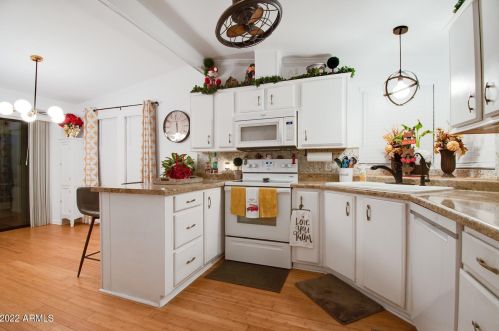 6233 Pinehurst Dr, Chandler AZ  85249-4038 exterior