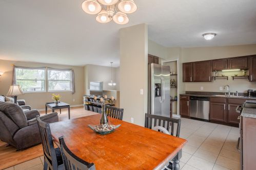 6025 Spicewood Ave, Florence KY  41042-1328 exterior