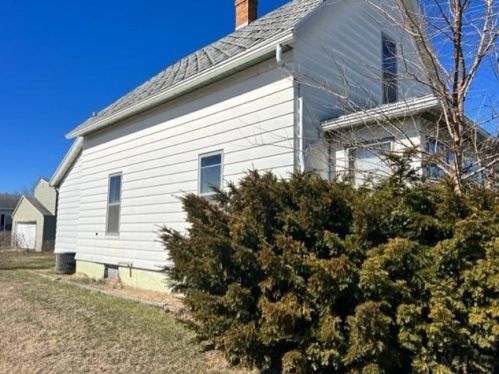 623 Smith St, Mishawaka, IN 46544-4864