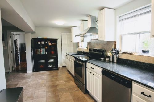 111 Lakewood St, Worcester MA  01603-2057 exterior