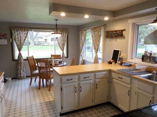 206 View St, Tomah, WI 54660-2808