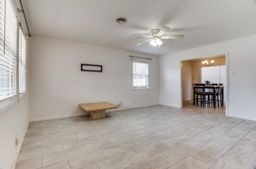 5200 Trail Lake Dr, Fort Worth, TX 76133-1929