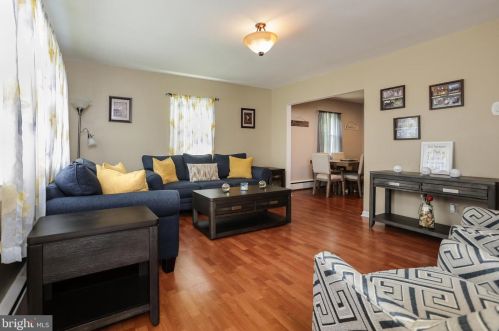22 Redmont Rd, Wilmington, DE 19804-3712