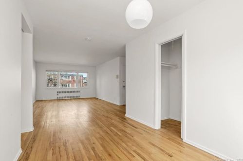 65 Hope St, Stamford, CT 06906-2625