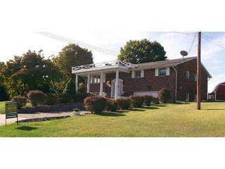 179 Hillcrest Dr, California, PA 15419-1210