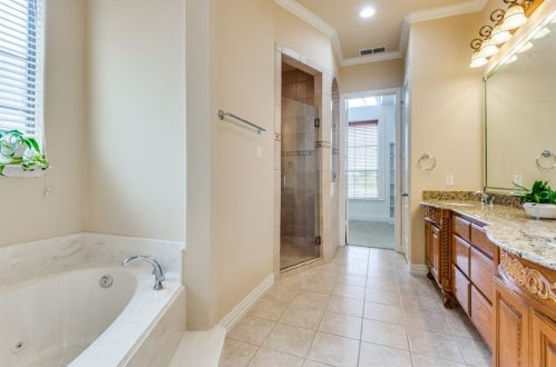 2610 Wl Ct, Cedar Hill TX 75104-6943 exterior