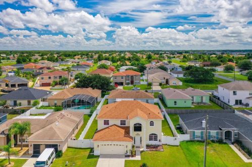 431 Bloomfield Dr, Kissimmee, FL 34758-4145