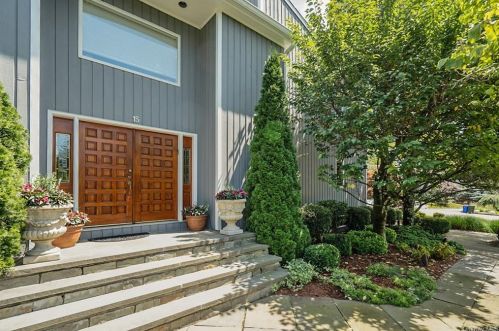 15 Deer Run, Rye Brook NY  10573-1300 exterior