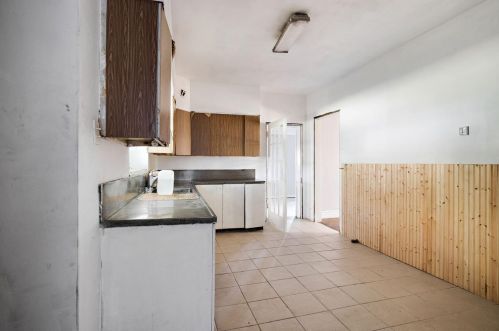 636 Lincoln St, Gary IN  46402-2141 exterior