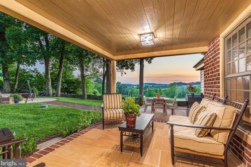 69 Brownstone Ln, Marsh, PA 19520-8734