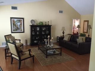 4906 Hidden Oaks Trl, Sarasota, FL 34232-3040