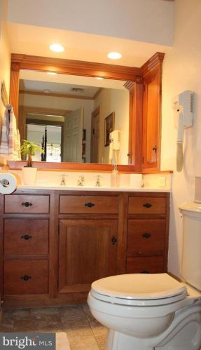 1188 Marie Ave, Ephrata PA  17522-1524 exterior