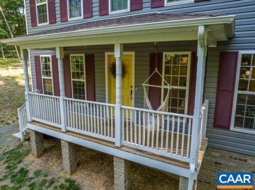 46 Brougham Rd, Bybee, VA 22963-2713