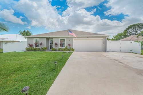 1165 Heather St, Fort Pierce, FL 34983-2453